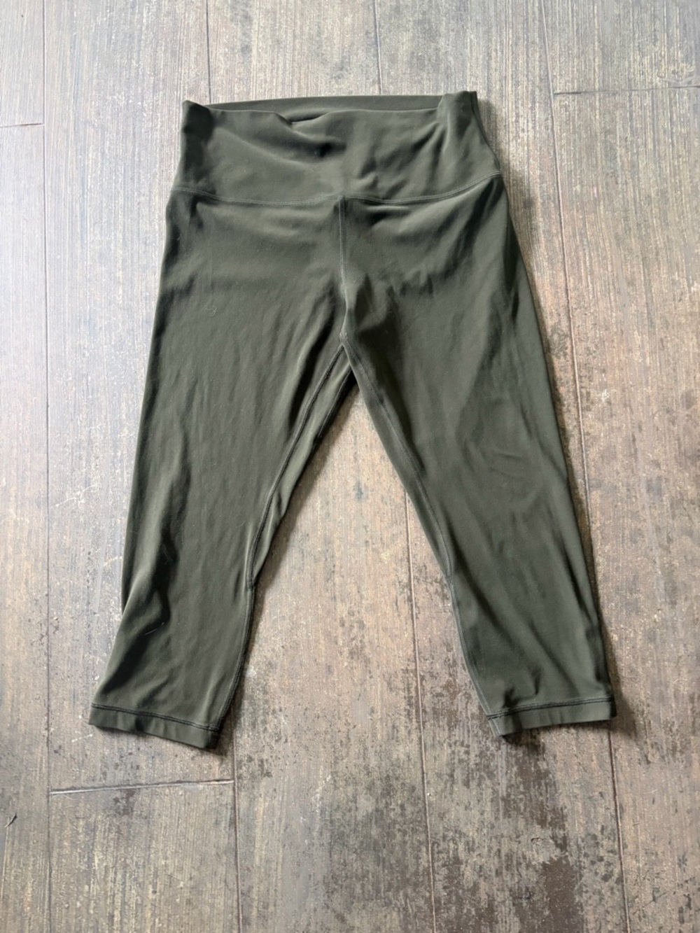 Lulu Lemon Align High-Waist Capri Leggings - Olive Green